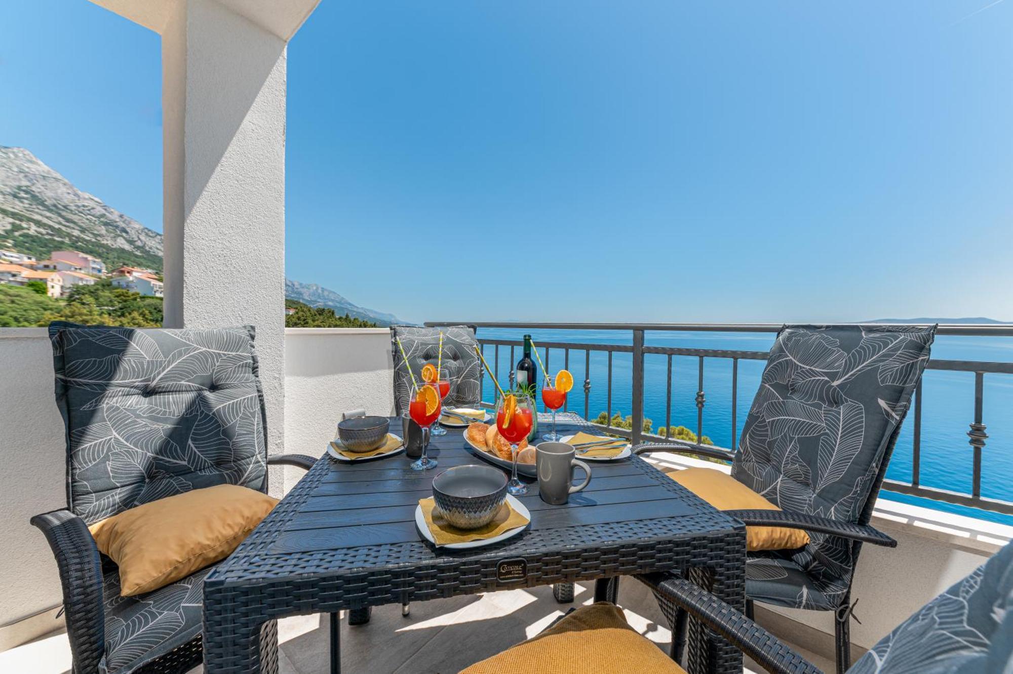 Seaview Apartments Nives Brela Room photo