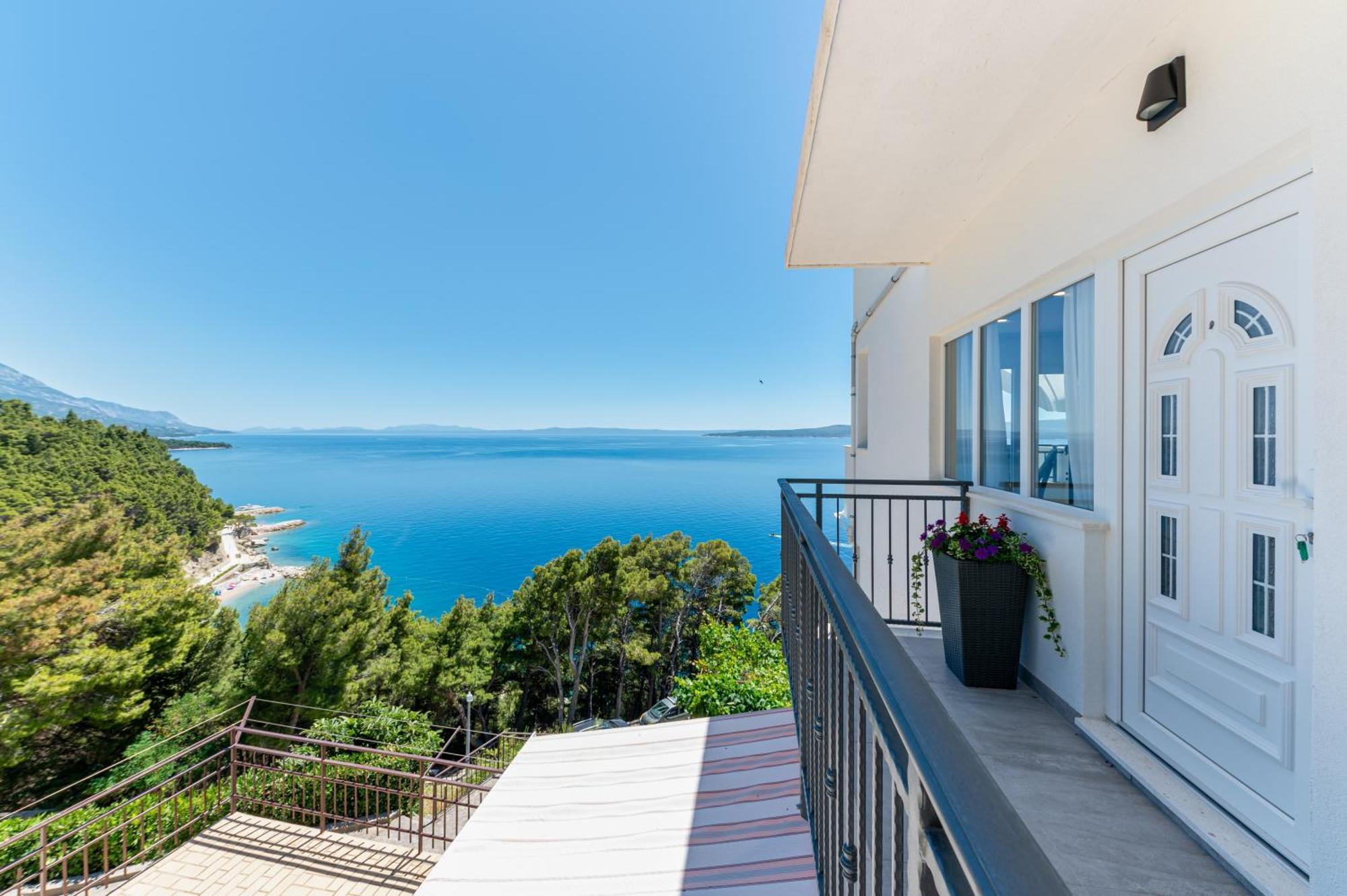 Seaview Apartments Nives Brela Room photo