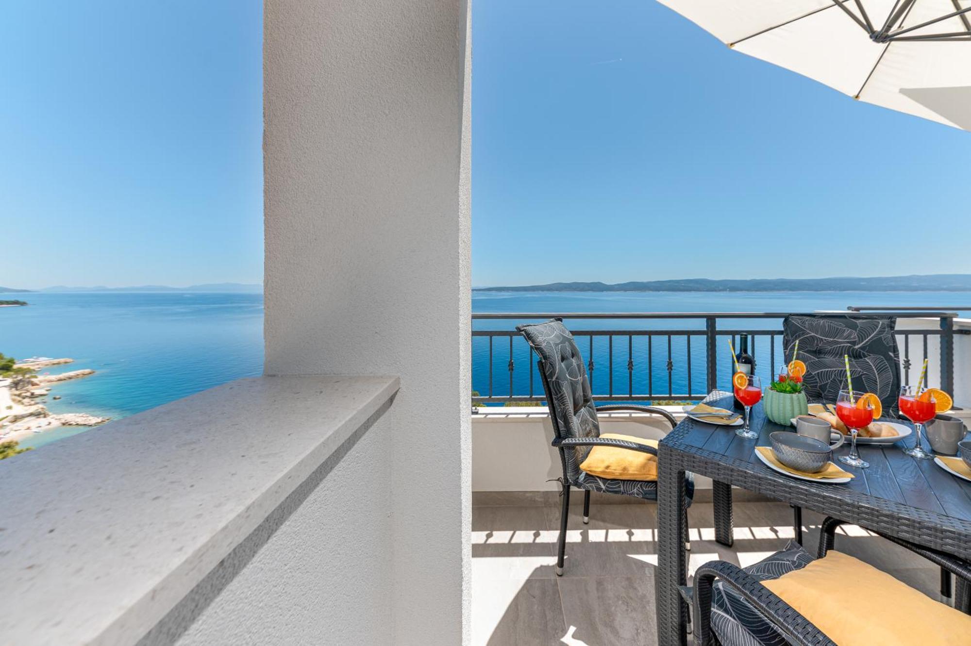 Seaview Apartments Nives Brela Room photo