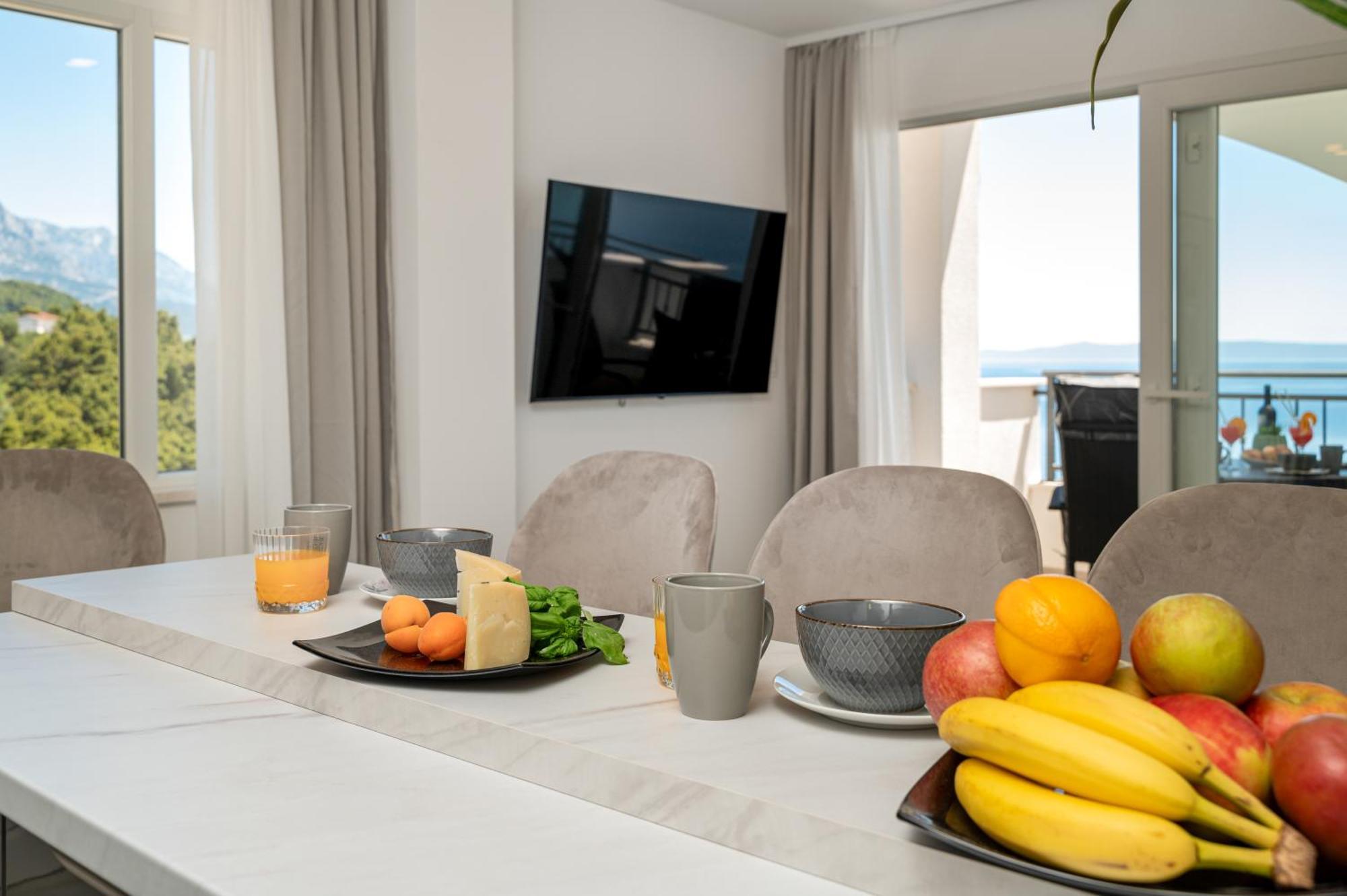 Seaview Apartments Nives Brela Room photo