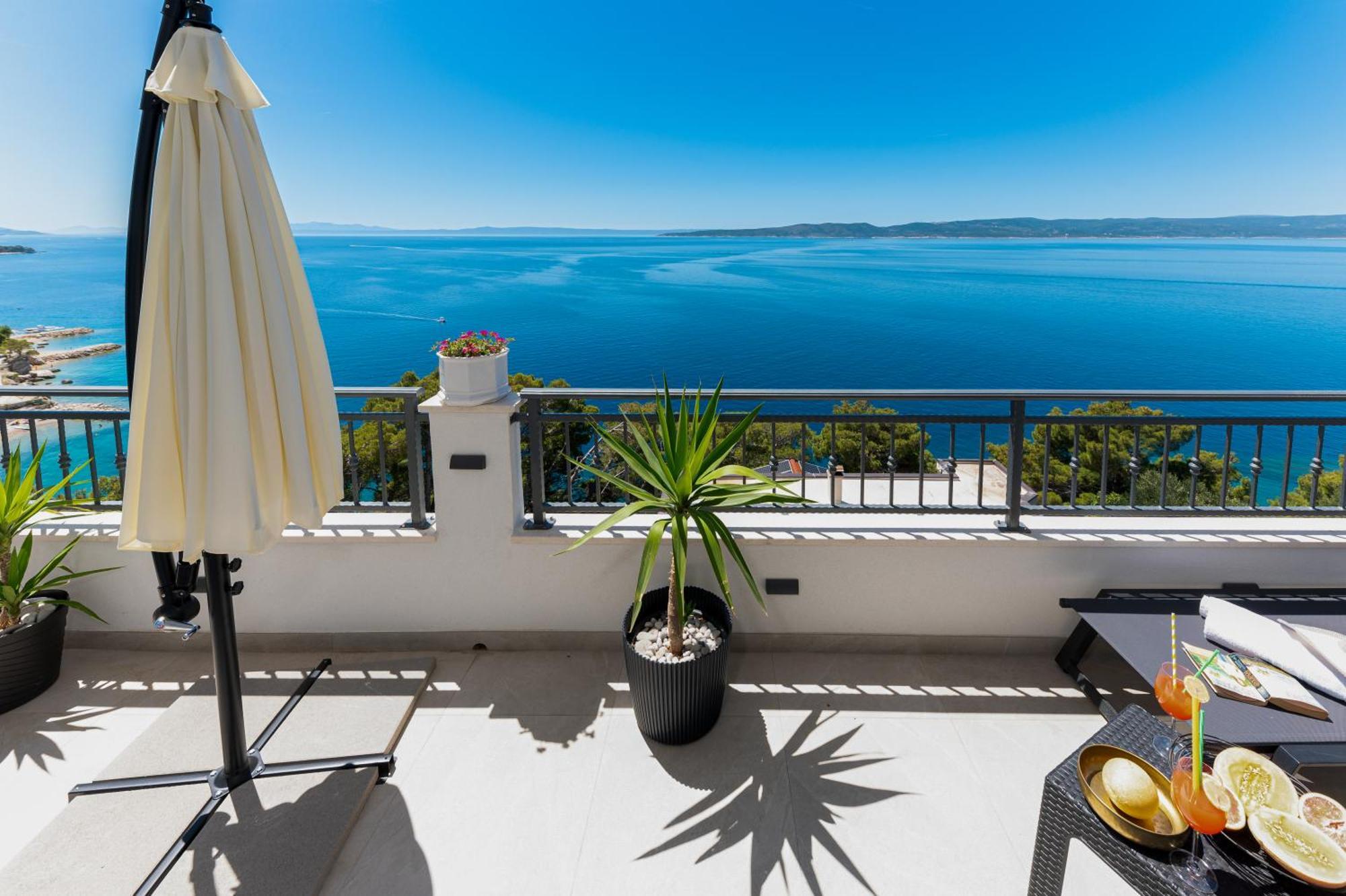 Seaview Apartments Nives Brela Room photo