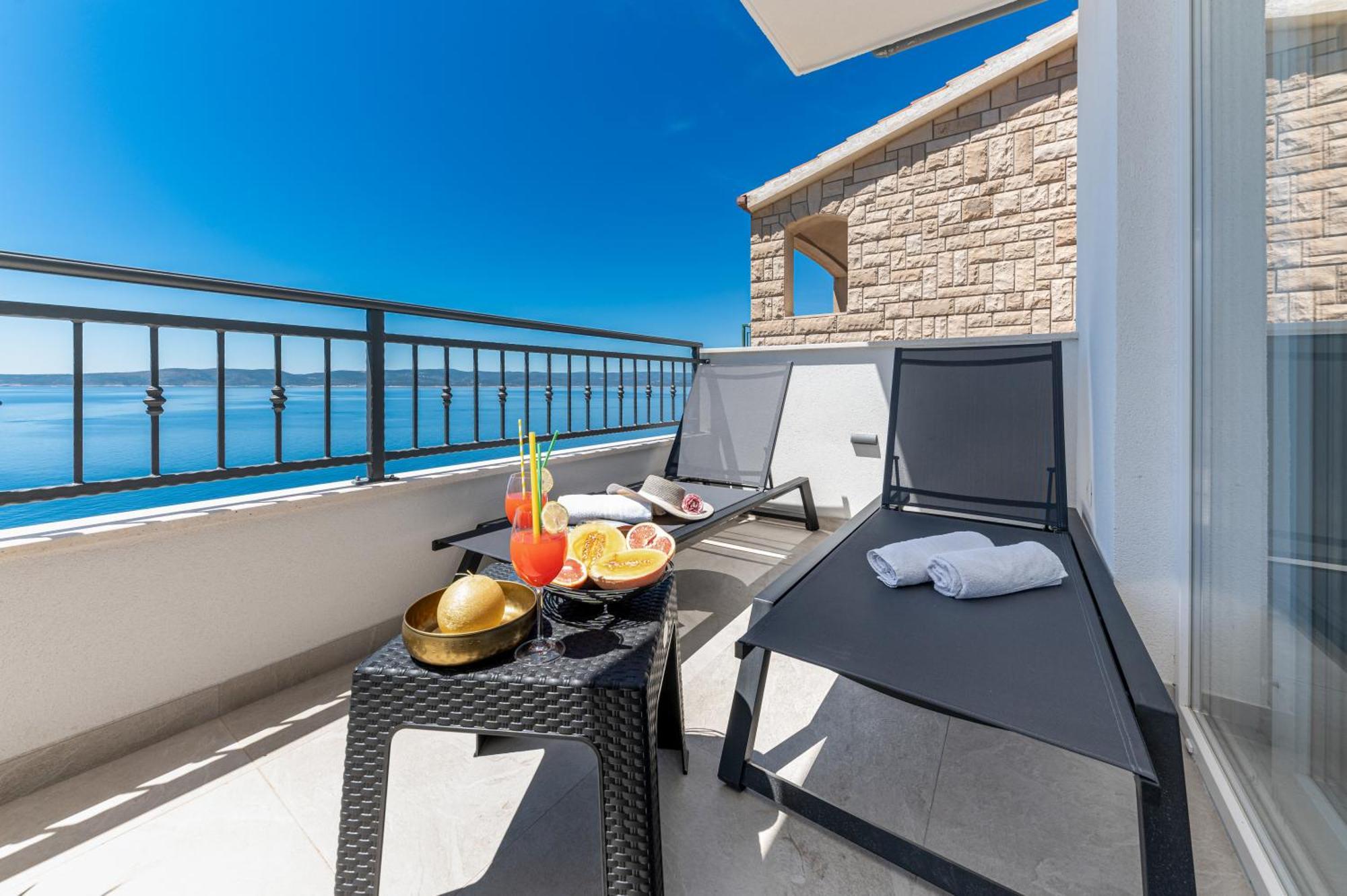Seaview Apartments Nives Brela Room photo